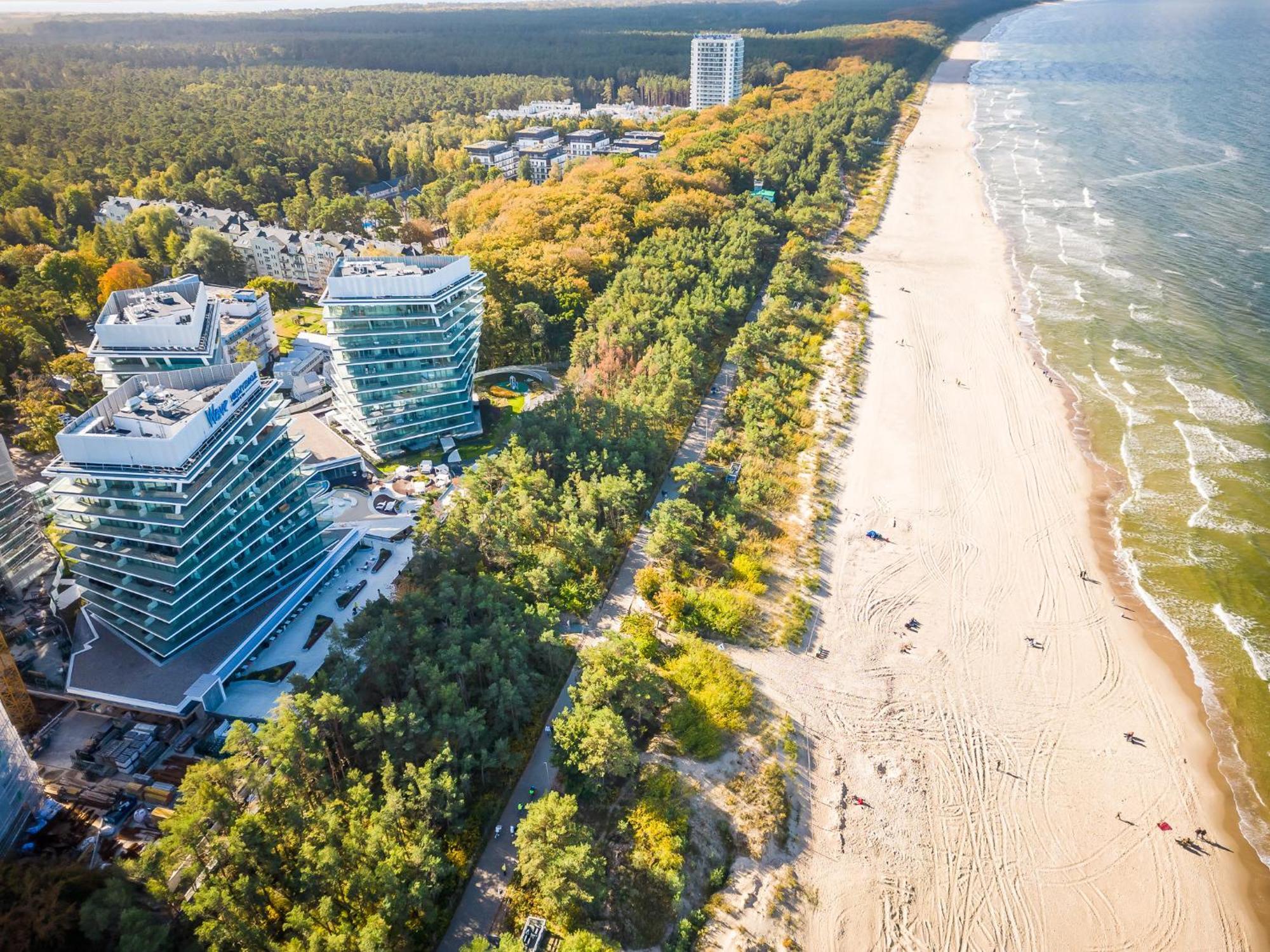 Royal Waves Resort & Spa - Apartment With Parking By Noclegi Renters 미엥지즈드로예 외부 사진